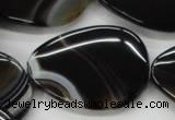 CAA271 15.5 inches 30*35mm flat teardrop black line agate beads