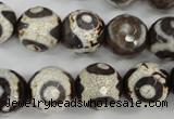 CAG4717 15 inches 16mm faceted round tibetan agate beads wholesale