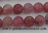 CBQ661 15.5 inches 8mm round matte strawberry quartz beads