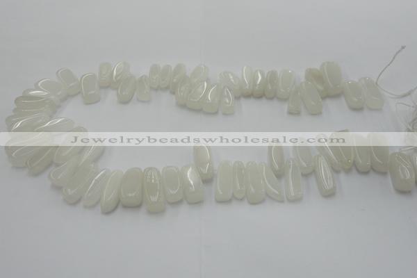 CCH407 15.5 inches 6*18mm - 10*22mm white jade chips beads