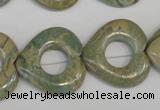 CNS220 15.5 inches 25*25mm heart donut natural serpentine jasper beads