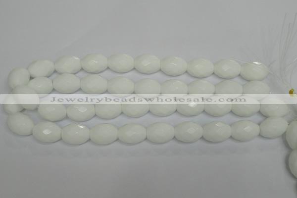 CPB49 15.5 inches 15*20mm faceted rice white porcelain beads