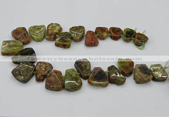 CTD3537 Top drilled 15*20mm - 25*30mm freeform green garnet beads