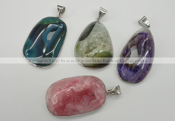 NGP1099 25*30 - 30*45mm freeform druzy agate pendants with brass setting